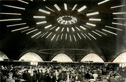 Royan * Intérieur Des Halles De La Commune * Marché Foire - Royan