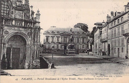 CPA - 14 - FALAISE - Portail Rennaissance De L'église Trinité - Place Guillaume Le Conquérant - Statut - Pavés - Falaise