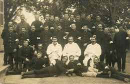 Pau * Carte Photo * Hôpital Militaire * Soldats Militaria Brassard Croix Rouge Red Cross Infirmiers * 1915 WW1 - Pau