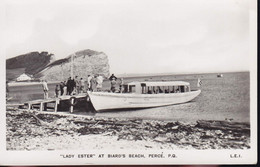 Carte Postal (122207) B/W Lady Ester At Biard’s Beach, Percé, P.Q. Sans Timbre Ni écriture - Gaspé