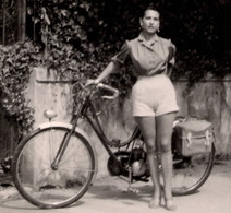 C.1950 Cyclomoteur Velo Moto Mobylette ?  - Jolie Femme Fille Photo - Cars
