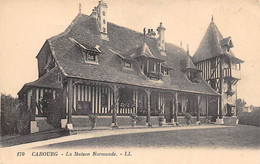 Cabourg         14        La Maison Normande         (voir Scan) - Cabourg