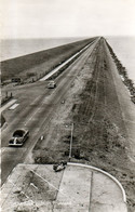 - AFSLUITDIJK  Richting Friesland - - Den Oever (& Afsluitdijk)