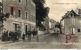 LA TRIMOUILLE --> La Place. L'Hôtel Du Nord.  Francia//France - La Trimouille