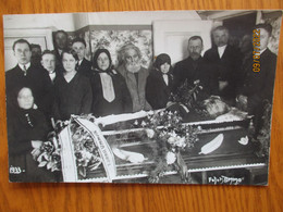 POST MORTEM FUNERAL DEAD MAN IN COFFIN  ,0 - Funerali