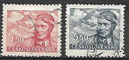 TCHECOSLOVAQUIE     -    Aéros  -  1946 .   Y&T N° 19 / 20 Oblitérés.    Avion  /  Capitaine Novak - Poste Aérienne