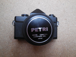 Appareil Photo PETRI MF-1, Bien Regarder Les Photos, Objectif Très Souple, Levier D'armement Bloquer - Fotoapparate