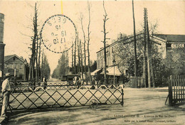 St Dizier * Avenue De Bar Le Duc Et Passage à Niveau * Ligne Chemin De Fer Haute Marne * Villageois - Saint Dizier