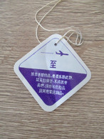 Etiquette à Bagage Compagnie Aérienne JAPON ? CHINE ? - Baggage Labels & Tags