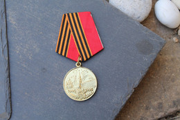 Médaille Soviétique  (russe ) Du 50eme Anniversaire De La Victoire De 1945 - Russie