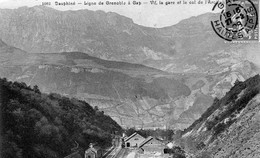 CPA   38   LIGNE DE GRENOBLE A GAP---VIF, LA GARE ET LE COL DE L'ARC---1908 - Vif