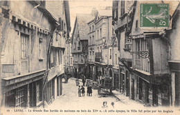 53-LAVAL- LA GRANDE RUE BORDEE DE MAISONS EN BOIS DU XVeS A CETTE EPOQUE LA VILLE FUT PRISE PAR LES ANGLAIS - Laval