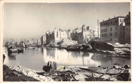 83-TOULON- CARTE-PHOTO- APRES LA LIBERATION LES QUAIS DU PORT - Toulon