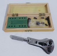 04671 Threejaw Watch Tools - Apricassa Orologi In Metallo - Shangai China - Materiales