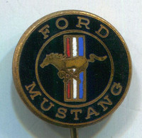 FORD MUSTANG - Car, Auto, Automotive, Enamel, Vintage Pin, Badge, Abzeichen - Ford