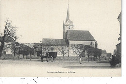 77 - SAVIGNY LE TEMPLE - T.Belle Vue Animée De L'Eglise ( Calèche ) - Carte Précurseur ) - Savigny Le Temple