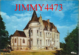 CPM - CHAMPDENIERS (Deux-Sèvres) En 1976 - Château De Petit Brusson - Edit. CIM  COMBIER  Macon - Champdeniers Saint Denis