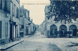 - Dpts Div. -ref-BD794- Lot - Cazals - Rue De La République - Epicerie -  Magasin Confection - Au Progrès - - Cazals