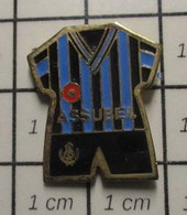 2522 Pin's Pins / Beau Et Rare / THEME : SPORTS / CLUB DE FOOT BELGE SPONSOR ASSUBEL - Football