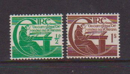 IRELAND    1944    Michael  O'Clery    Set  Of  2     MH - Neufs