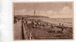 ON THE SANDS AT SANDOWN SHOWING WAR MEMORIAL 1923 - Sandown