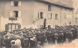 87-LIMOGES-GREVES DU 15 AVRIL 1905, FUNERAILLES DE VARDELLE LES COURONNES ET LE DRAPEAU ROUGE DE LA BOURSE DU TRAVAIL - Limoges