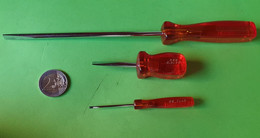 Lot 3 Anciens OUTILS Spécial - TOURNEVIS RR50 ; ARB40 ; ARZ40 - FACOM - Isolant électrique - "neuf De Stock" - 1980 - Autres & Non Classés