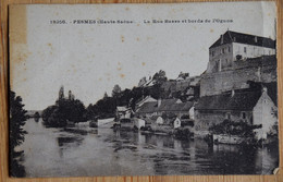 70 : Pesmes - La Rue Basse Et Bords De L'Ognon - Taches Et Pli Vertical Côté Droit - (n°23197) - Pesmes