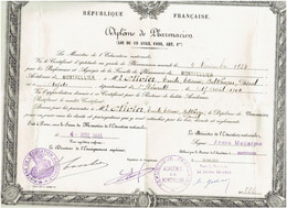 DIPLOME DE PHARMACIEN 1935 ACADEMIE DE MONTPELLIER A M. OLIVIER NE A AGDE EN 1906 PHARMACIEN A CHARTRES EN 1953 - Diploma's En Schoolrapporten