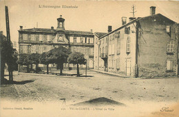 140722 PUY DE DOME 63 VIC LE COMTE L'hotel De Ville Collection Giraud Buraliste Mine - Vic Le Comte