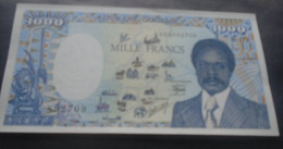 GABON , P 10a , 1000 Francs , 1987, Almost UNC  Presque Neuf , - Gabon