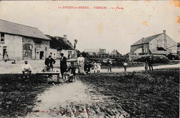[21] La Roche En Brenil Vernon La Place Animée édit A. Duciel - Other & Unclassified