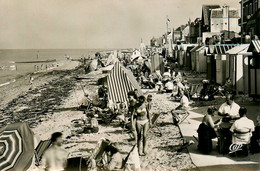 St Aubin Sur Mer * Baigneurs Baigneuses Et Cabines De Bain * Plage - Saint Aubin