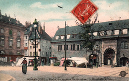 Besançon - Place Du Quatre Septembre, L'Hôtel De Ville - Edition S.F.N.G.R. - Carte Colorisée - Besancon