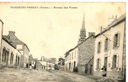 PLONEVEZ PORZAY BUREAU DES POSTES - Plonévez-Porzay