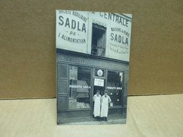 DEVANTURE DE COMMERCE EPICERIE CENTRALE Produits SADLA Carte Photo Animation - A Identificar