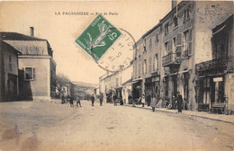 42-LA-PACAUDIERE- RUE DE PARIS - La Pacaudiere