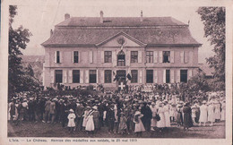 L'Isle VD, Le Château, Remise Des Médailles Aux Soldats Le 25 Mai 1919 (25519) - L'Isle