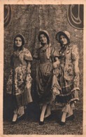 JOLIE CARTE PHOTO / 3 JEUNES FILLES DEGUISEES - Carnival