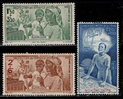 Guadeloupe  - 1942 -  Protection De L' Enfance  -  PA 1 à 3  - Neufs ** - MNH - Poste Aérienne