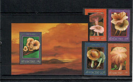 St.Vincent  1992 .  Mushrooms . 4v. + S/S - St.Vincent (1979-...)