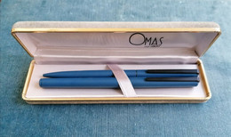 SET OMAS 80 AZZURRO OPACO STILOGRAFICA E SFERA NUOVE 1970 VINTAGE PENS MIB - Stylos