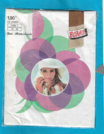 Delcampe - Rare Ancienne Paire De Bas Mocromesh  BOMO - Taille 1 Ou 35-36 - Série Caresse  , 1,90F - 1940-1970