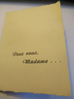 Petite Carte Bristol Publicitaire à 2 Volets / "Pour Vous Madame"/ Charlotte DUBOURG/Vers 1950-60      PARF239 - Andere & Zonder Classificatie