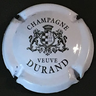 139 - 4 - Veuve Durand, Champagne Petit, Trait Fin Autour De L'écusson, Verso Argent Capsule De Champagne - Durand (Veuve)