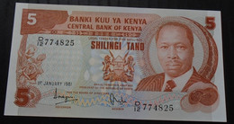 KENYA , P 19a + 19b,  5 Shillings , 1981 + 1982 , Almost UNC Presque Neuf + EF, 4 Notes, Humidity Spots - Kenya