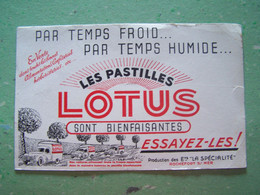 BUVARD. PUBLICITE "LES PASTILLES LOTUS". ETS "LA SPECIALITE" ROCHEFORT SUR MER- CHARENTE MARITIME. 100_6712TRC"a" - Dulces & Biscochos