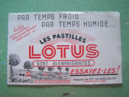 BUVARD. PUBLICITE "LES PASTILLES LOTUS". ETS "LA SPECIALITE" ROCHEFORT SUR MER- CHARENTE MARITIME. 100_6712TRC"a" - Sucreries & Gâteaux