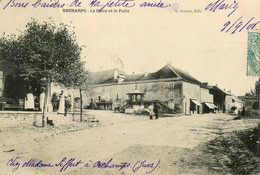 Orchamps * 1906 * La Place Et Le Puits * Boucherie Boucher ? * Puits * Villageois - Autres & Non Classés