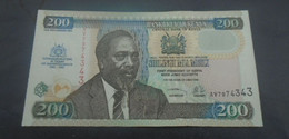 KENYA , P 46 ,  200 Shillings , 2003 , Almost UNC Presque Neuf, Humidity Spots , Commemorative - Kenya